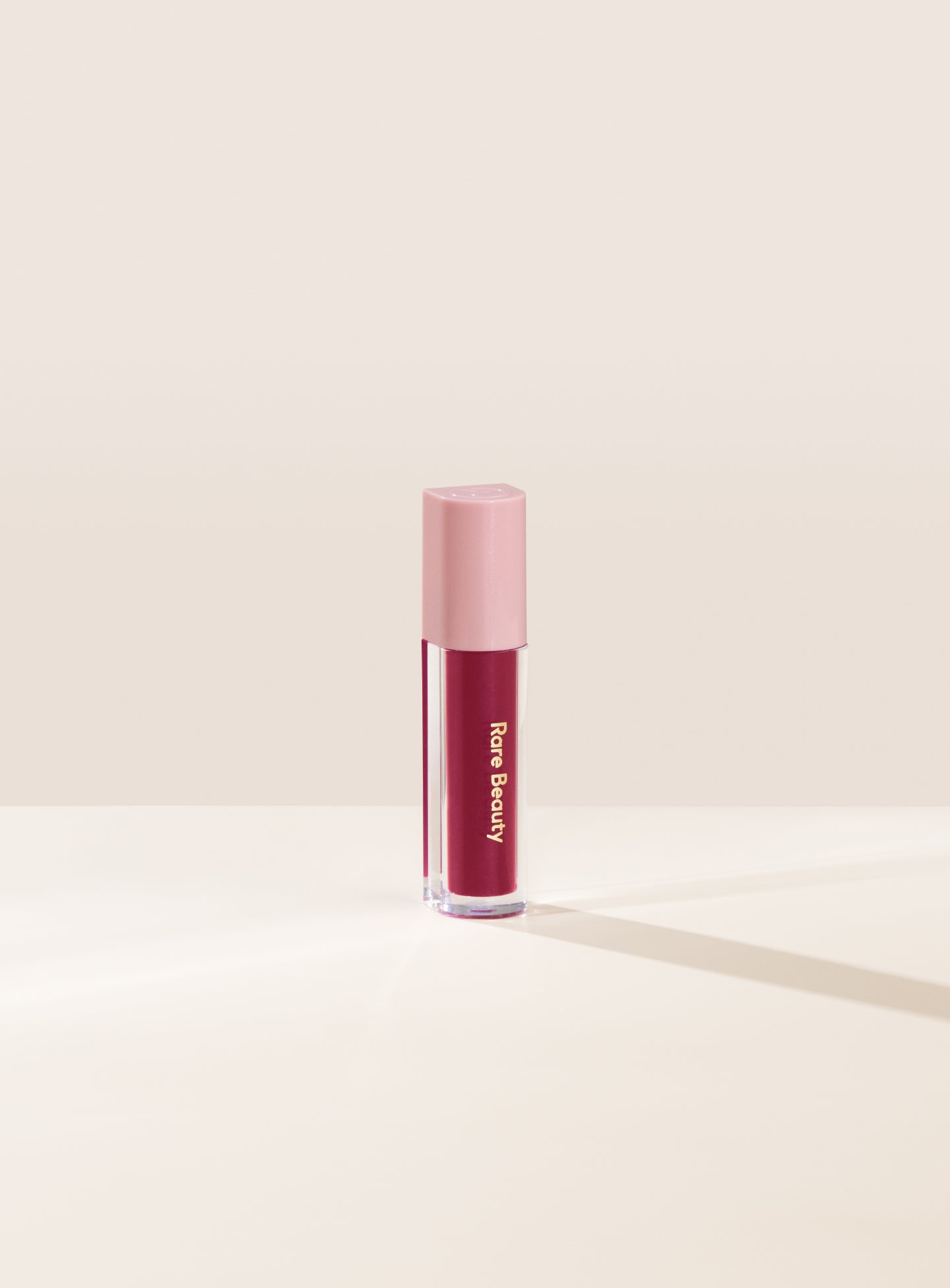 Stay Vulnerable Liquid Eyeshadow - Image 3